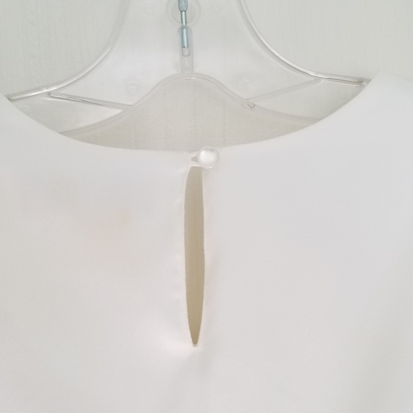 Women's' White Top - Picture 6 of 6